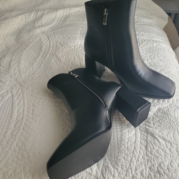 Black Square Toe Block Heel Ankle Boots Size 7 - Picture 9 of 10